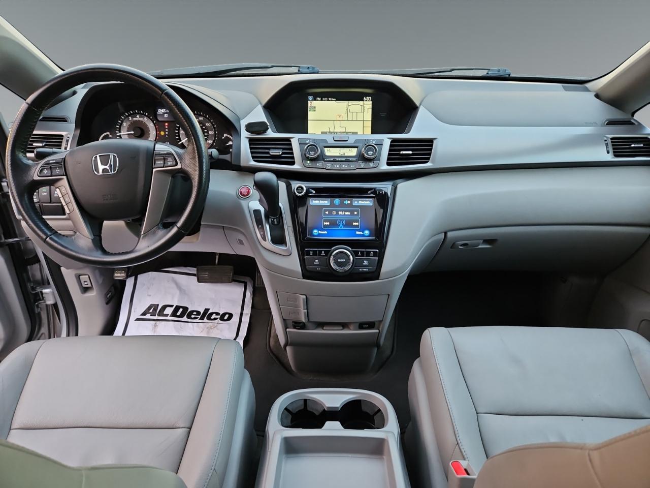 Honda Odyssey EX-L AT with RES & NAVI 2015