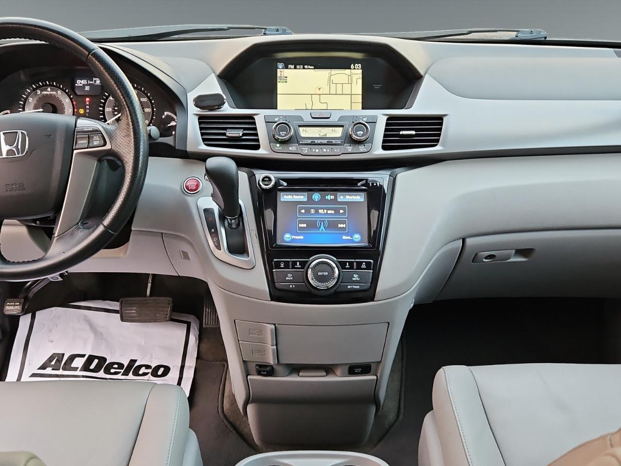 Honda Odyssey EX-L AT with RES & NAVI 2015