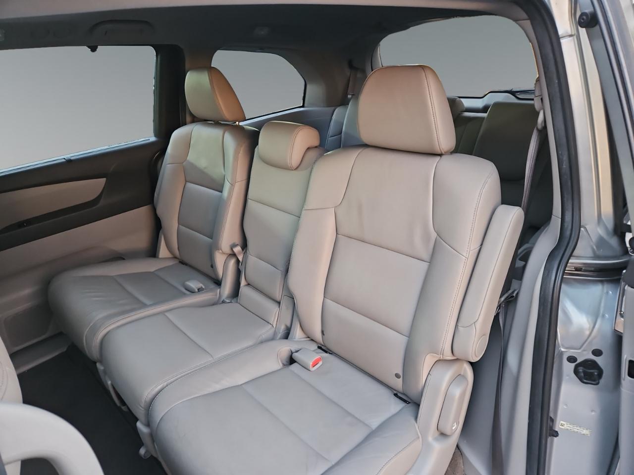 Honda Odyssey EX-L AT with RES & NAVI 2015