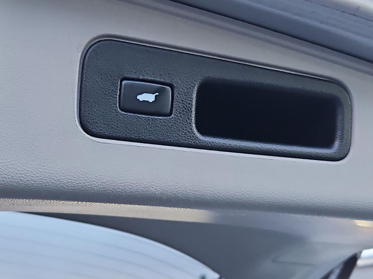 Honda Odyssey EX-L AT with RES & NAVI 2015