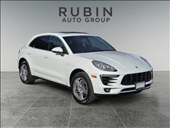 2016 Porsche Macan 