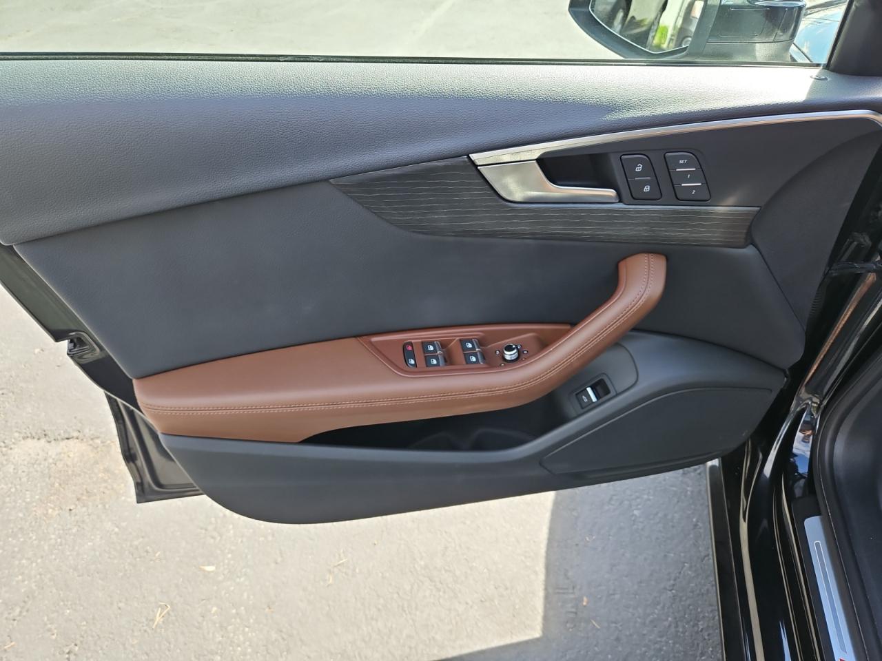 Audi A4 2.0 TFSI Premium Plus quattro 7A 2019