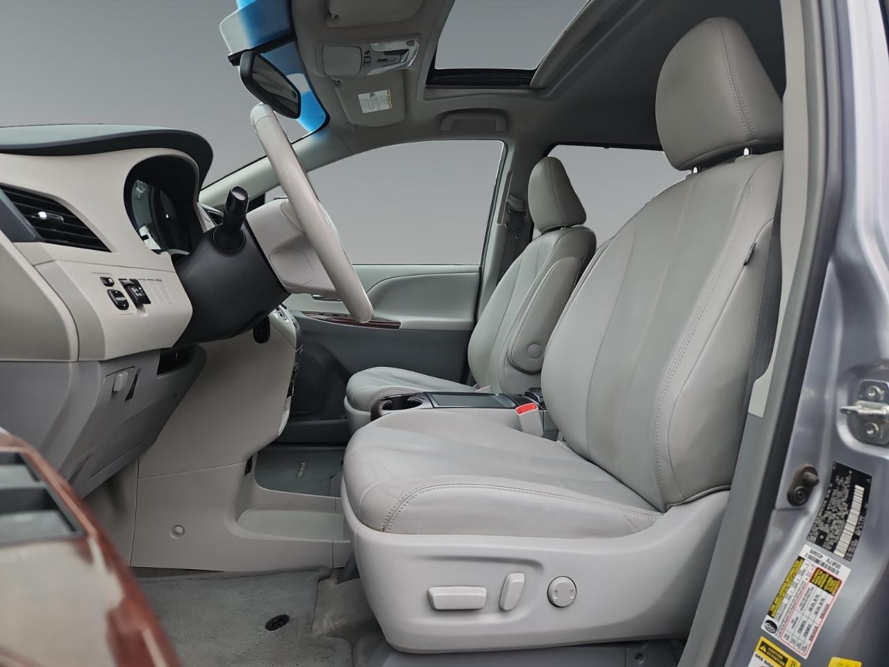 Toyota Sienna XLE 7 Passenger 2013
