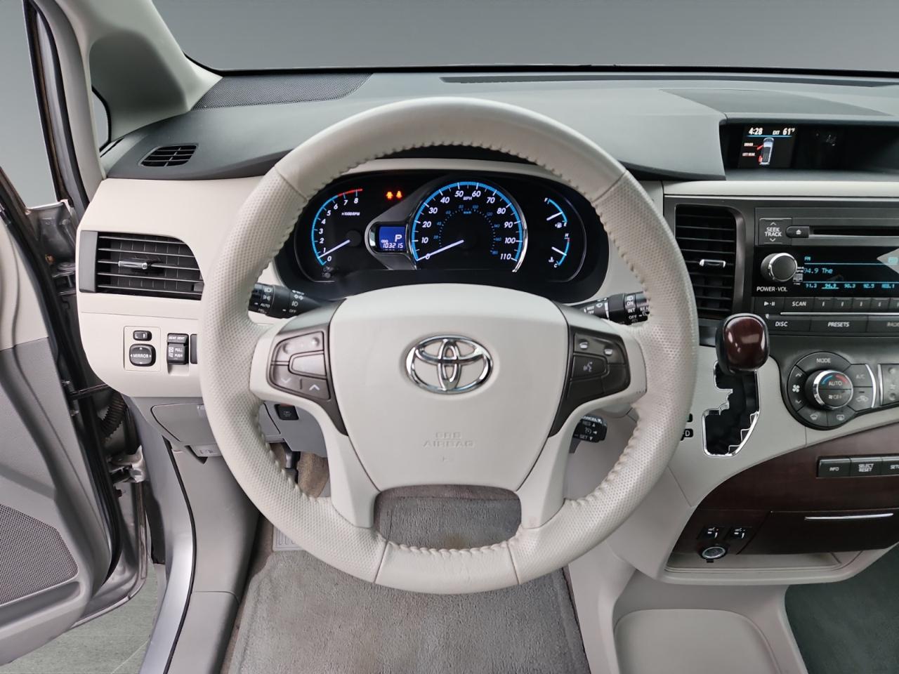 Toyota Sienna XLE 7 Passenger 2013