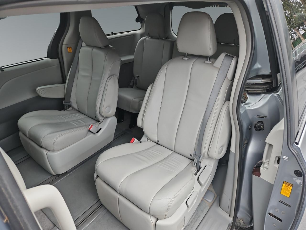 Toyota Sienna XLE 7 Passenger 2013