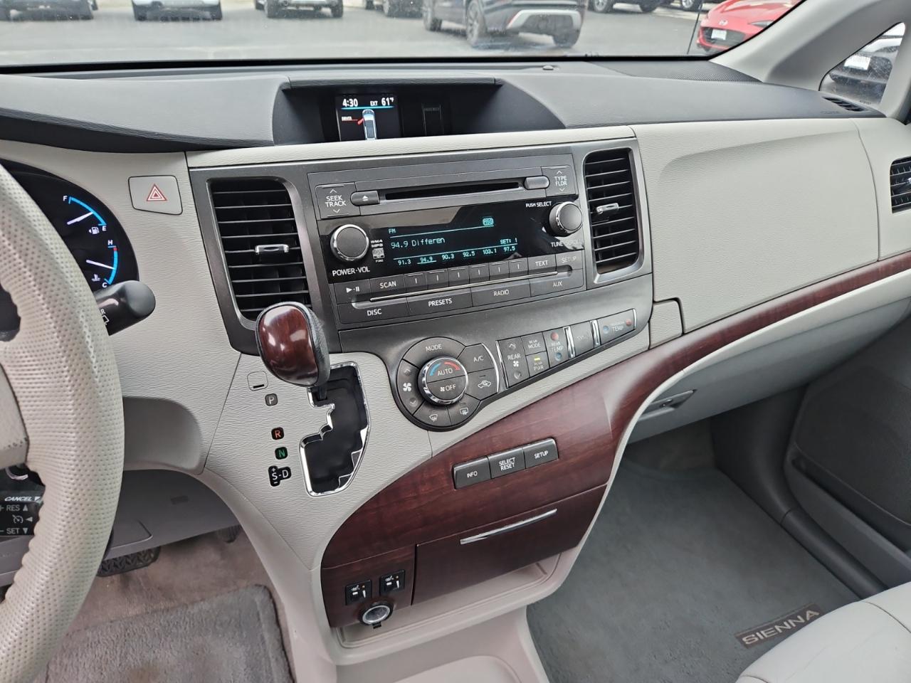 Toyota Sienna XLE 7 Passenger 2013