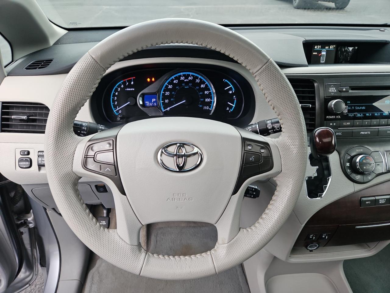 Toyota Sienna XLE 7 Passenger 2013