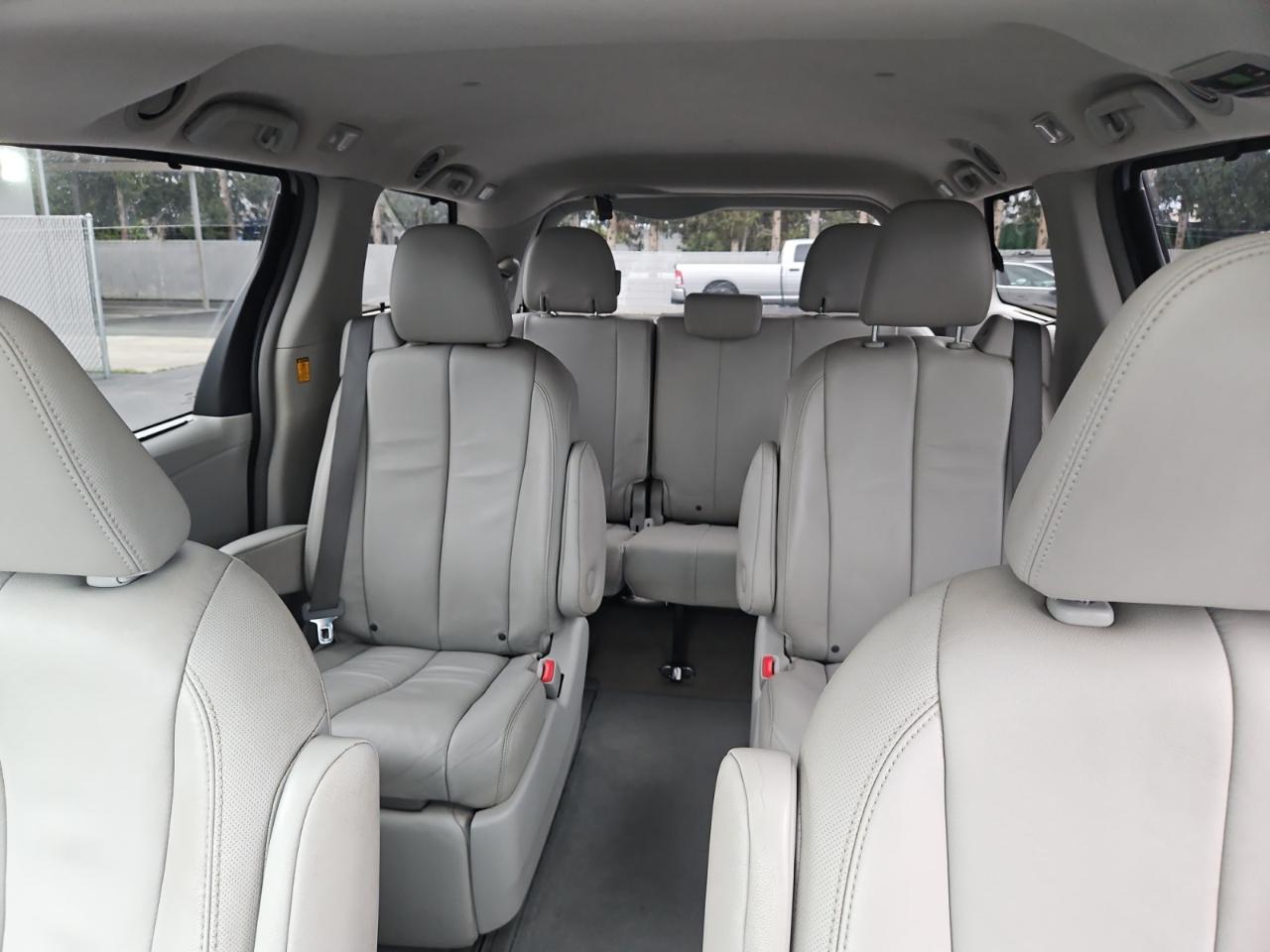 Toyota Sienna XLE 7 Passenger 2013