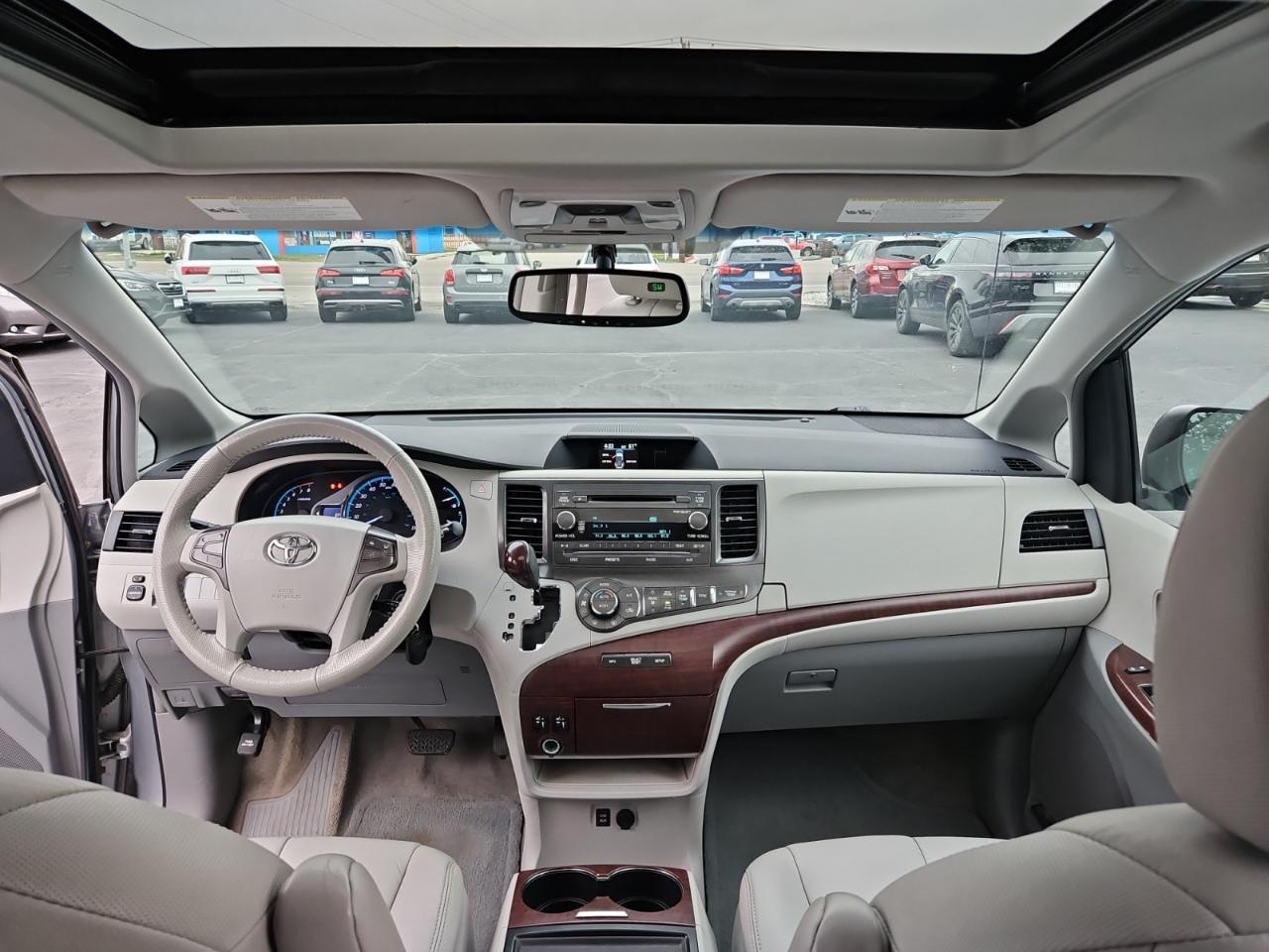 Toyota Sienna XLE 7 Passenger 2013