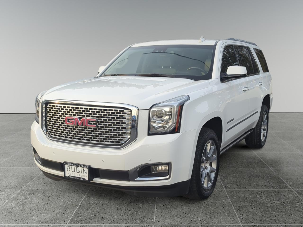 GMC Yukon Denali 4WD 2017