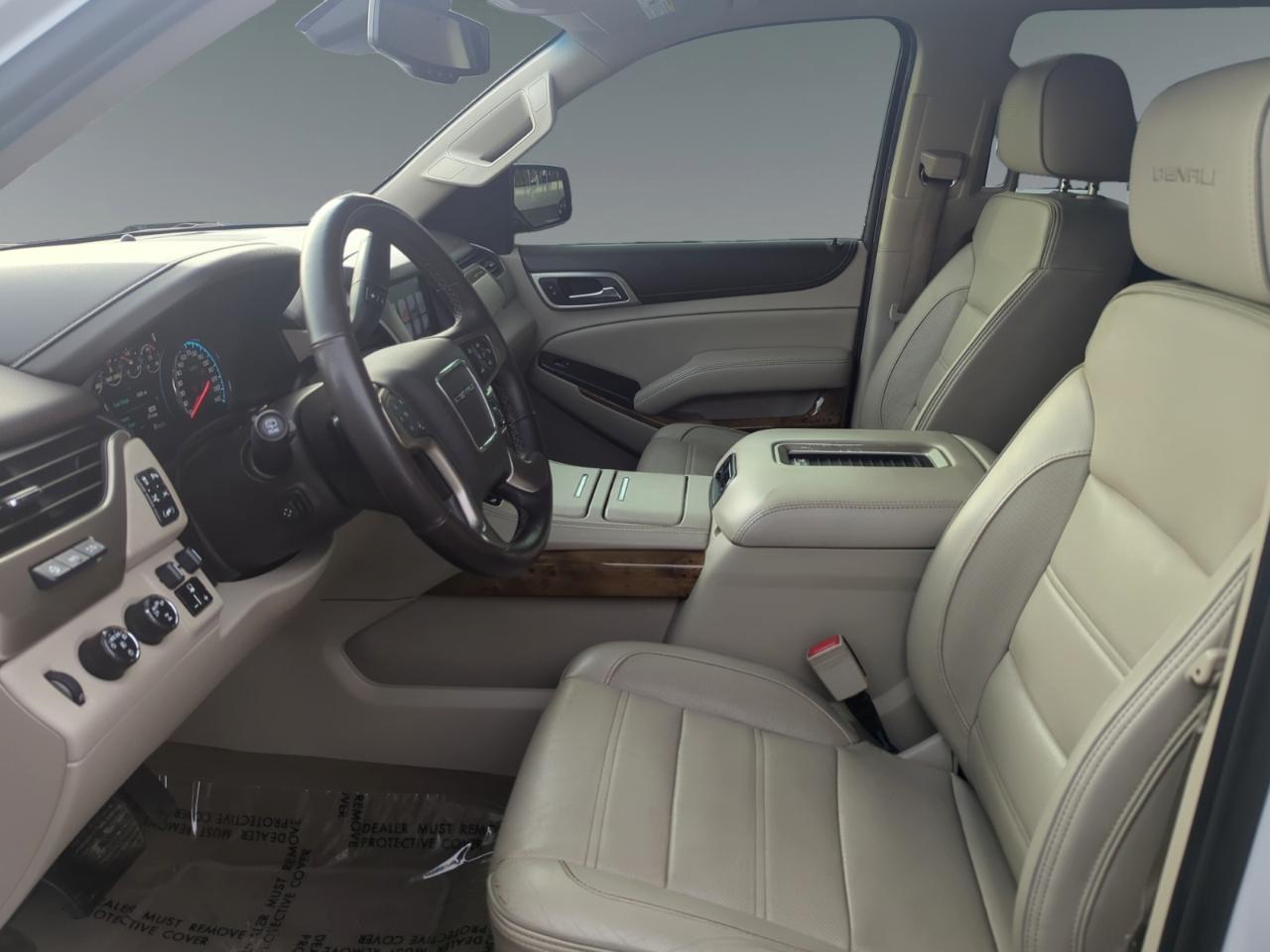 GMC Yukon Denali 4WD 2017