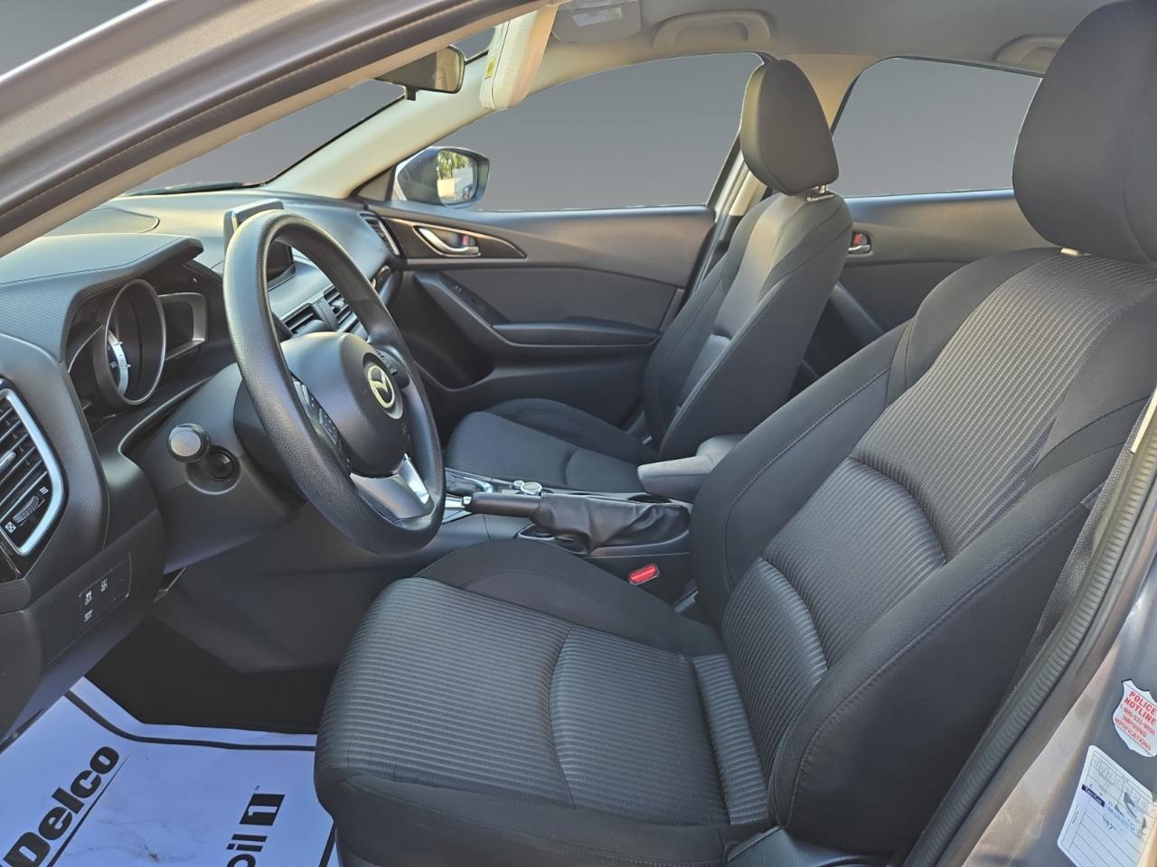 Mazda MAZDA3 i Sport AT 4-Door 2016