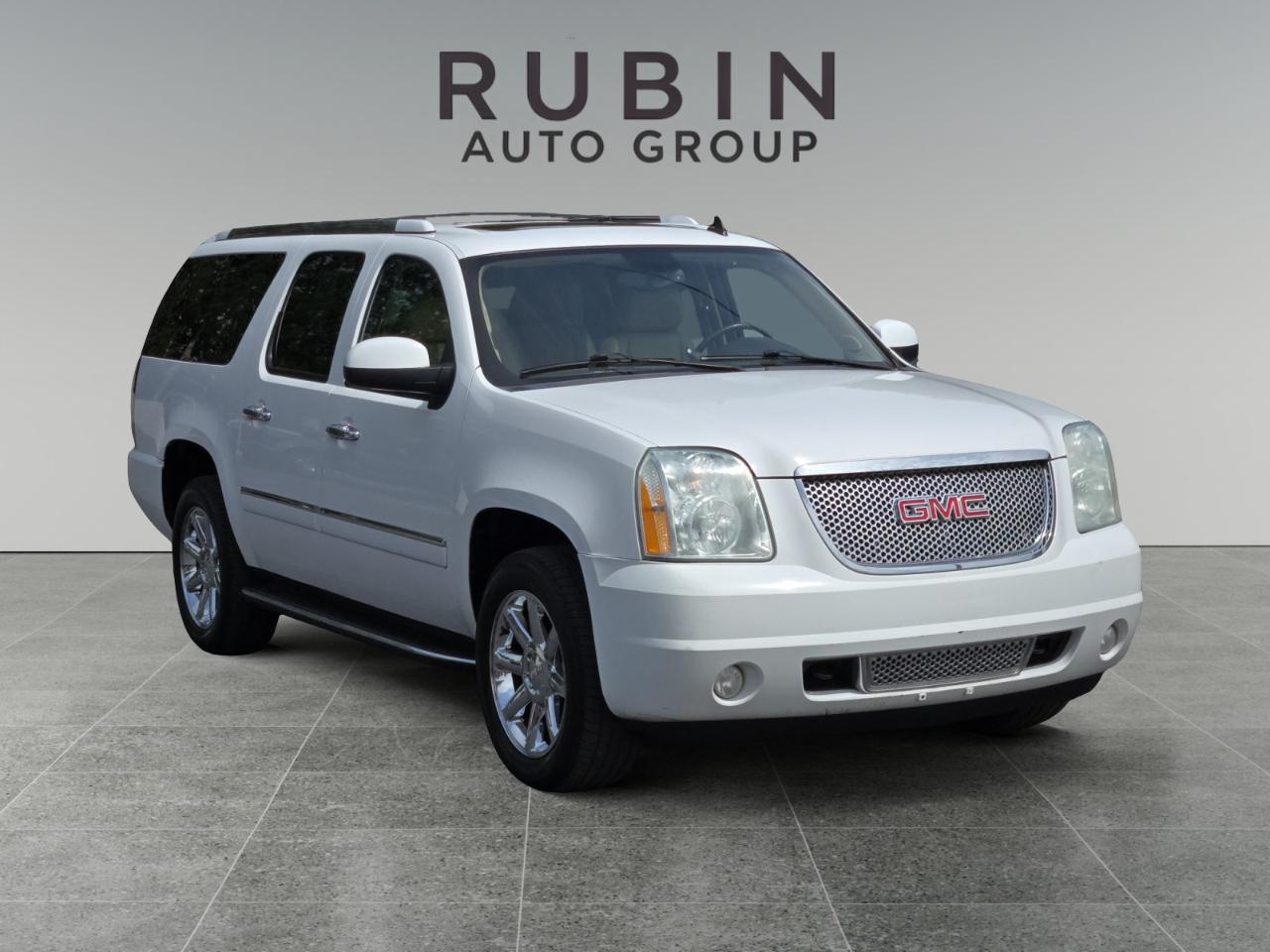 2011 GMC Yukon Denali XL 4WD