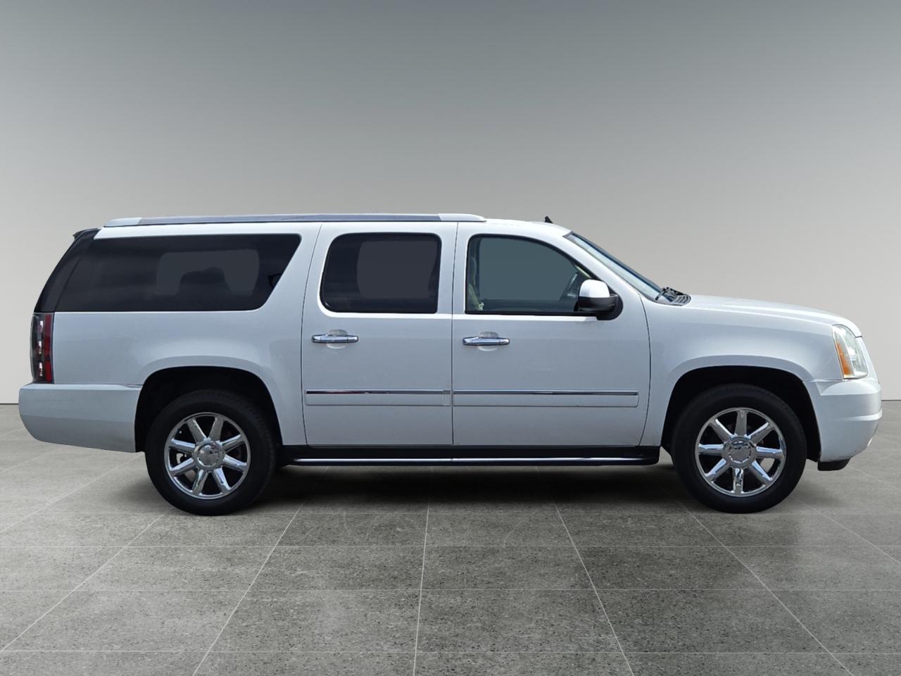 GMC Yukon Denali XL 4WD 2011