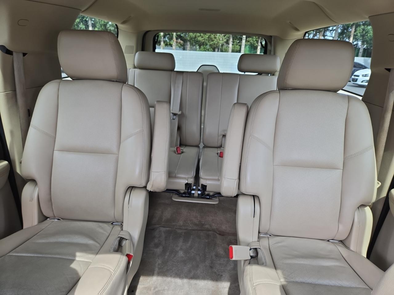 GMC Yukon Denali XL 4WD 2011