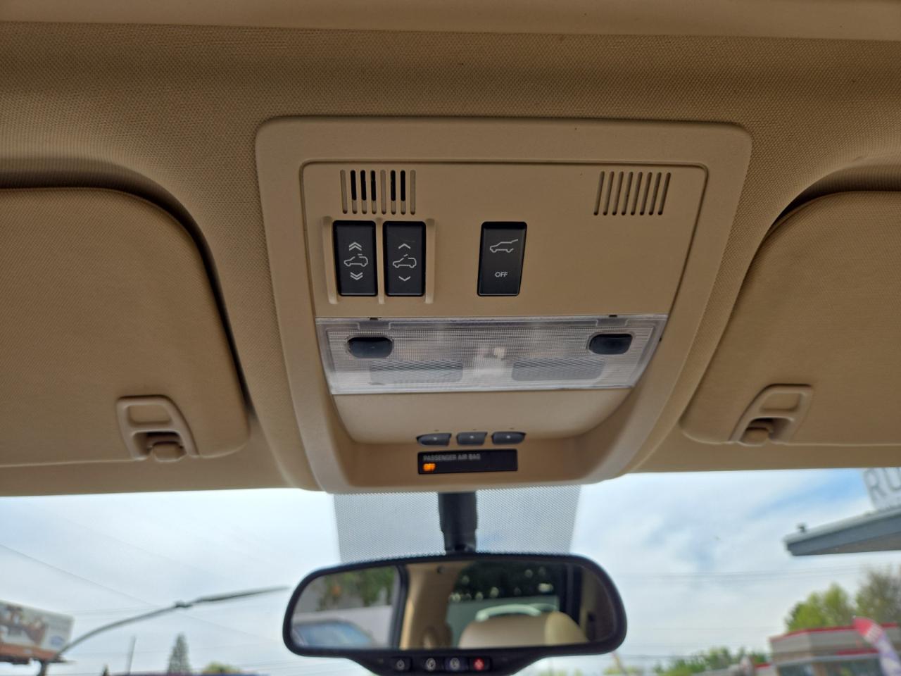 GMC Yukon Denali XL 4WD 2011