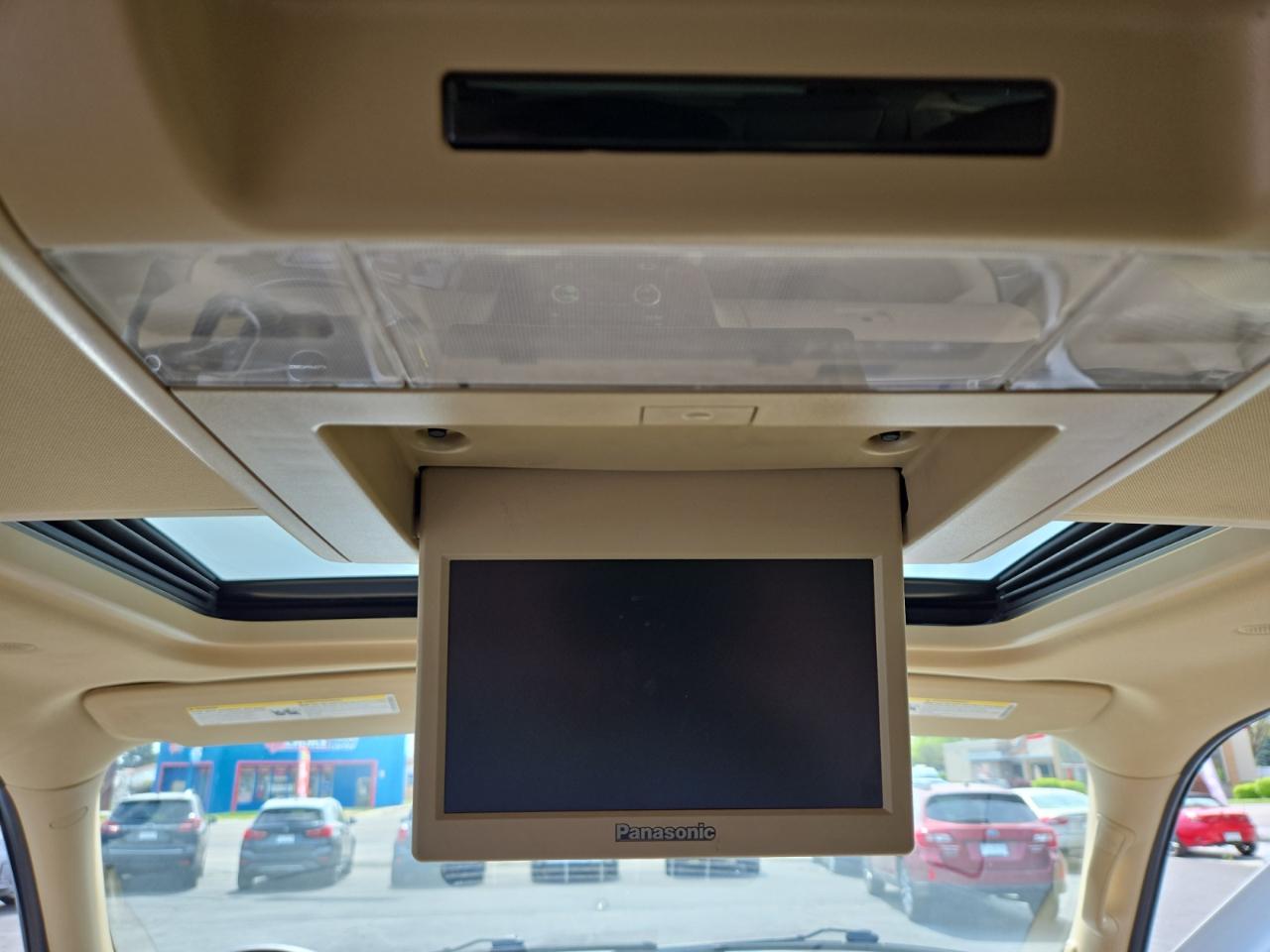 GMC Yukon Denali XL 4WD 2011
