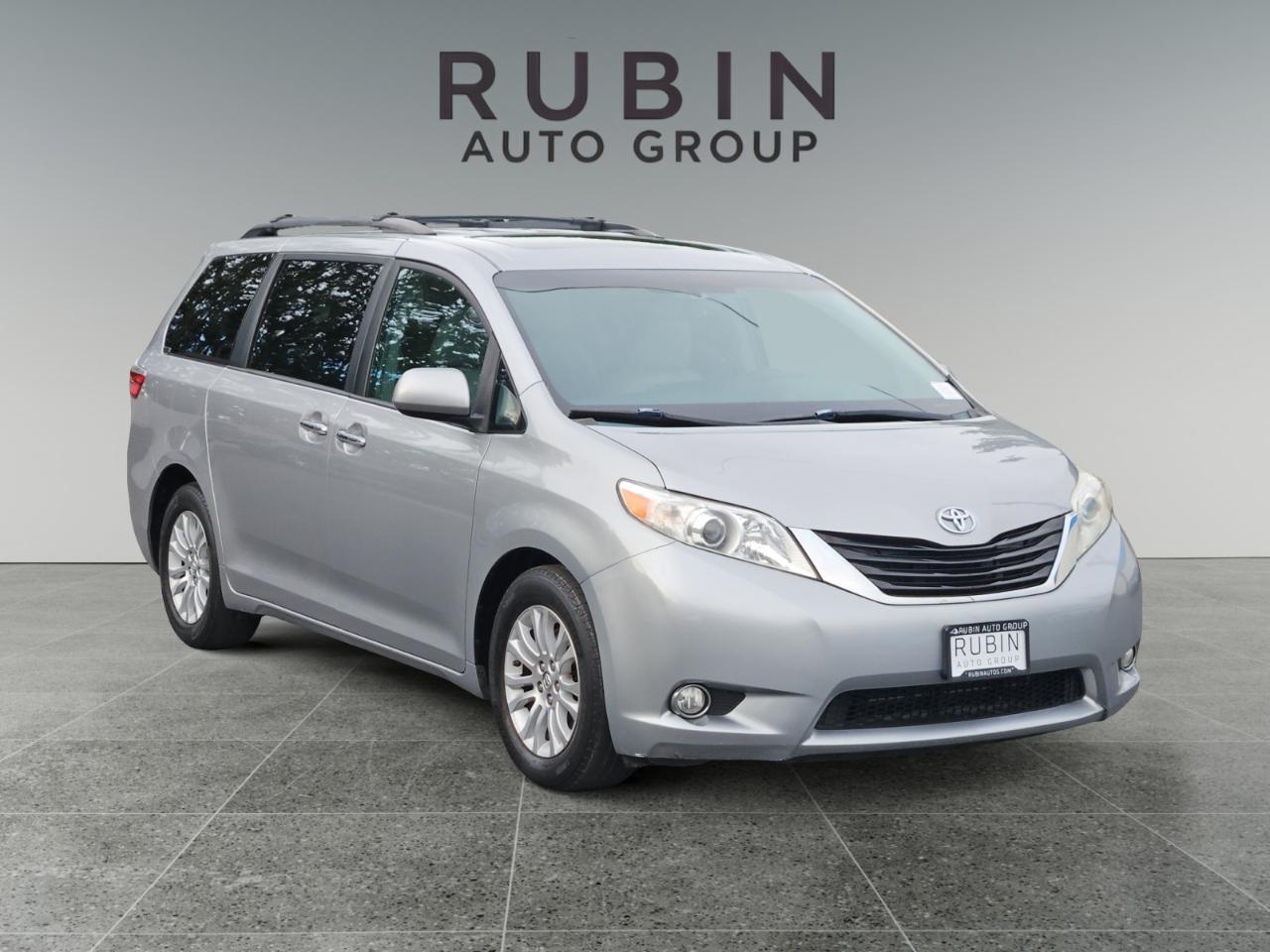 2015 Toyota Sienna XLE