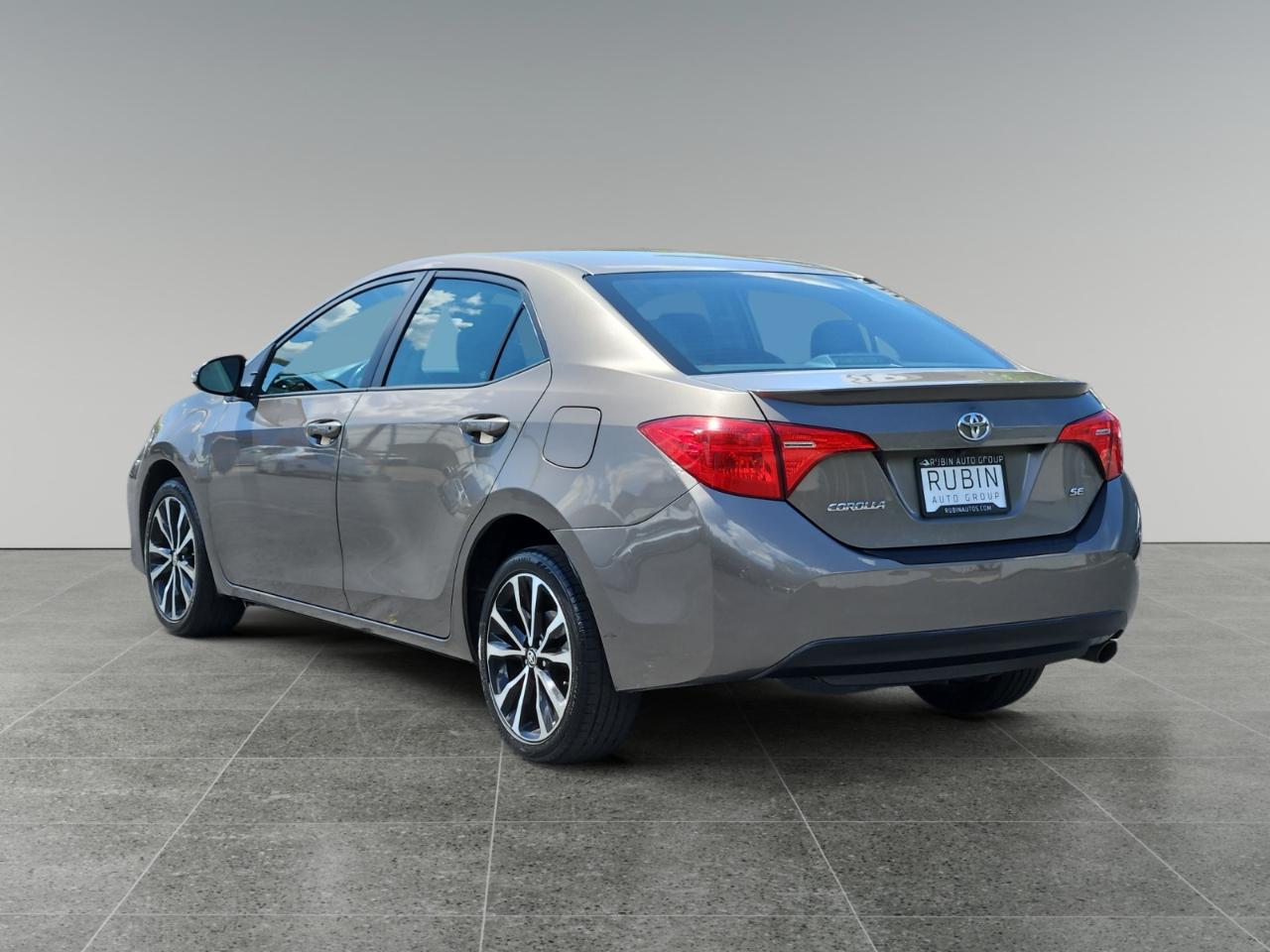 Toyota Corolla SE 4D Sedan 2017