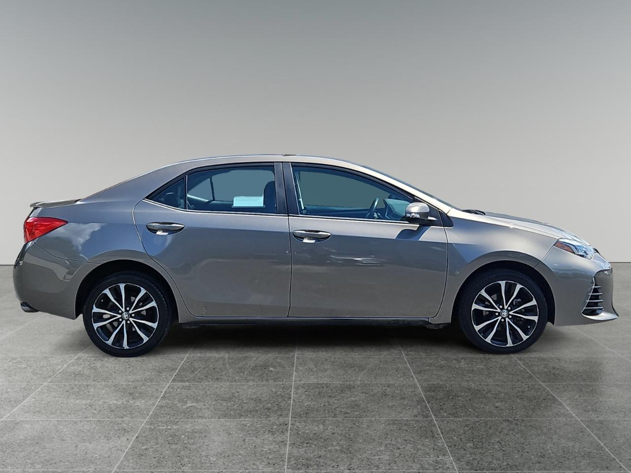 Toyota Corolla SE 4D Sedan 2017