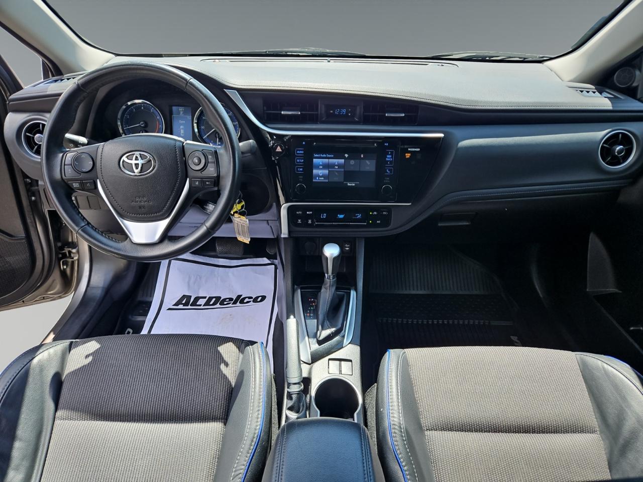Toyota Corolla SE 4D Sedan 2017