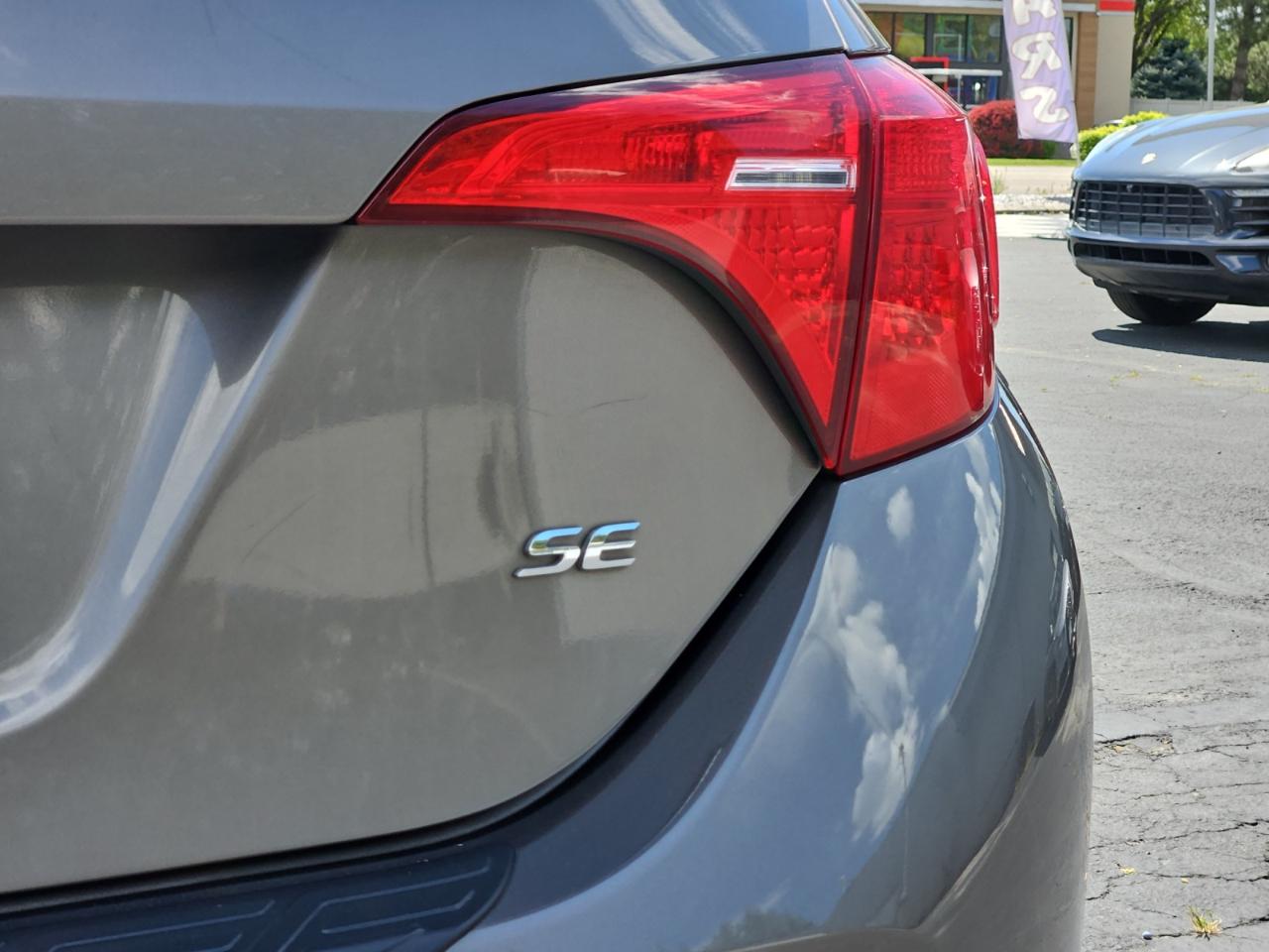 Toyota Corolla SE 4D Sedan 2017
