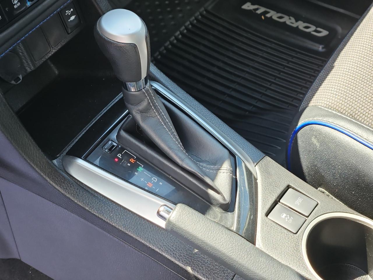 Toyota Corolla SE 4D Sedan 2017