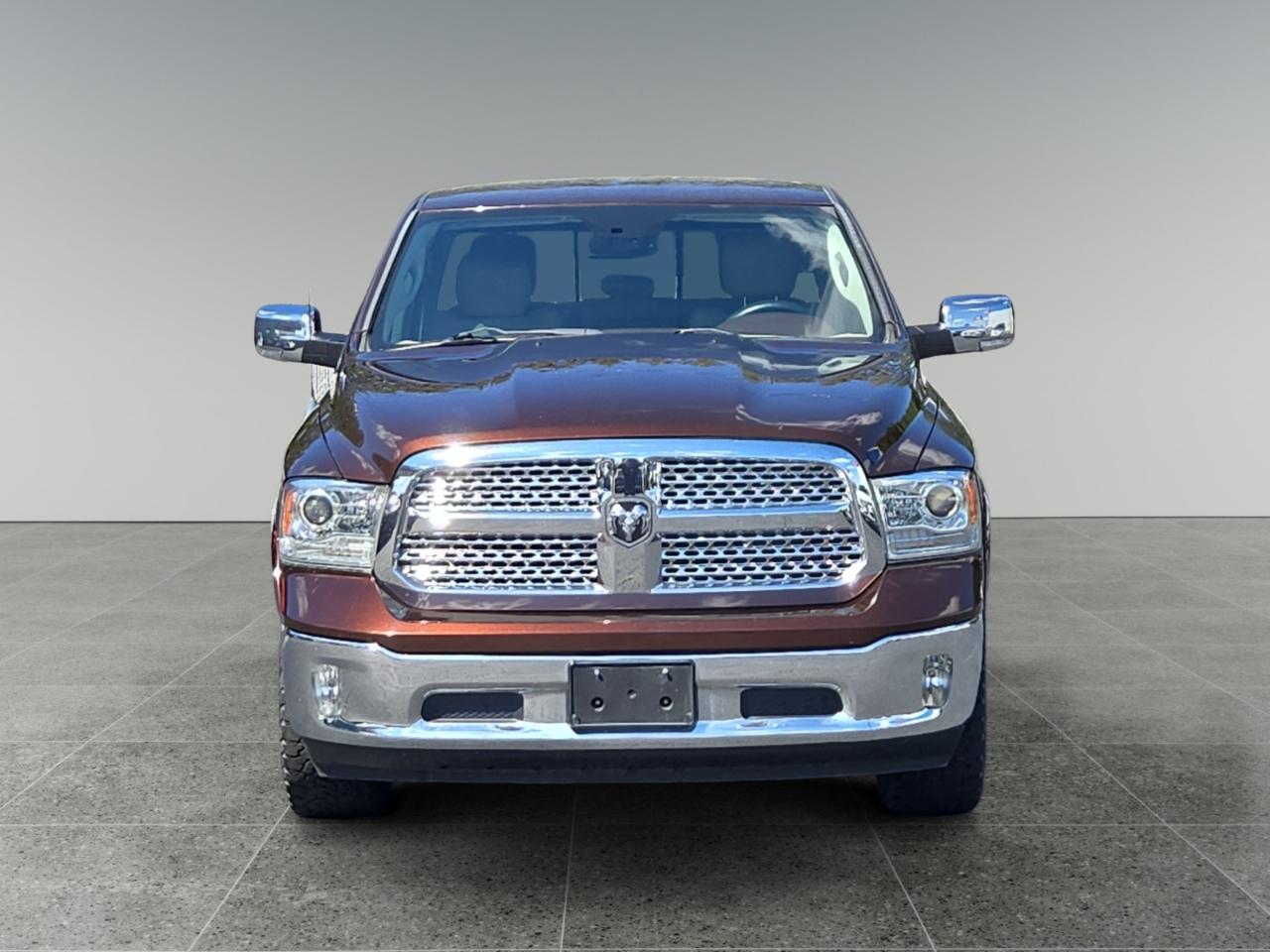 RAM 1500 Laramie Crew Cab SWB 4WD 2013