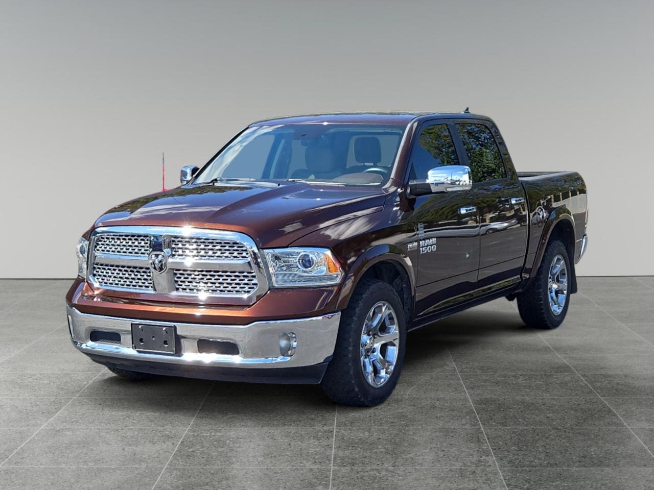 RAM 1500 Laramie Crew Cab SWB 4WD 2013