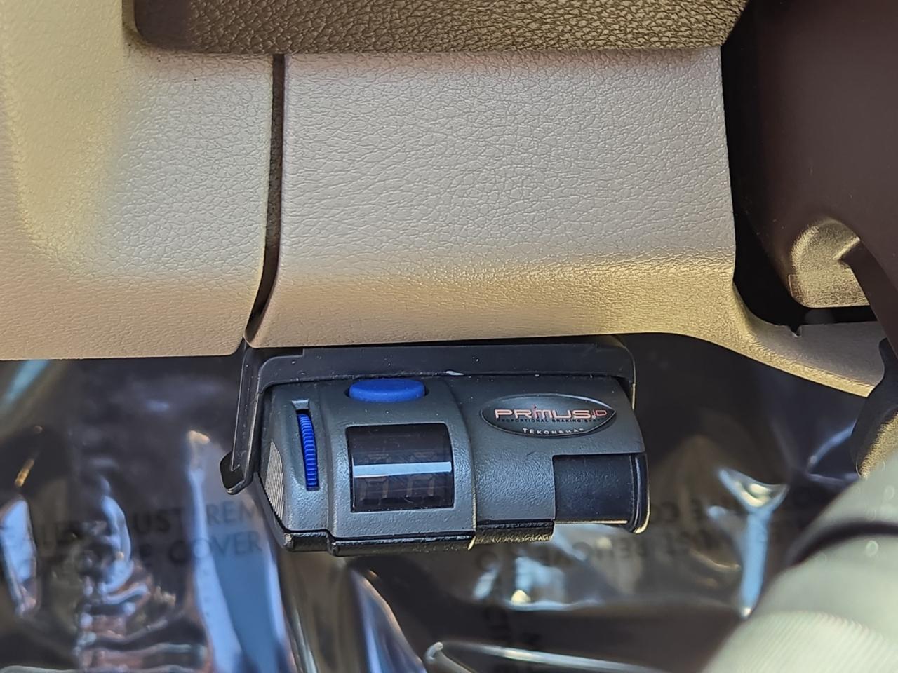 RAM 1500 Laramie Crew Cab SWB 4WD 2013