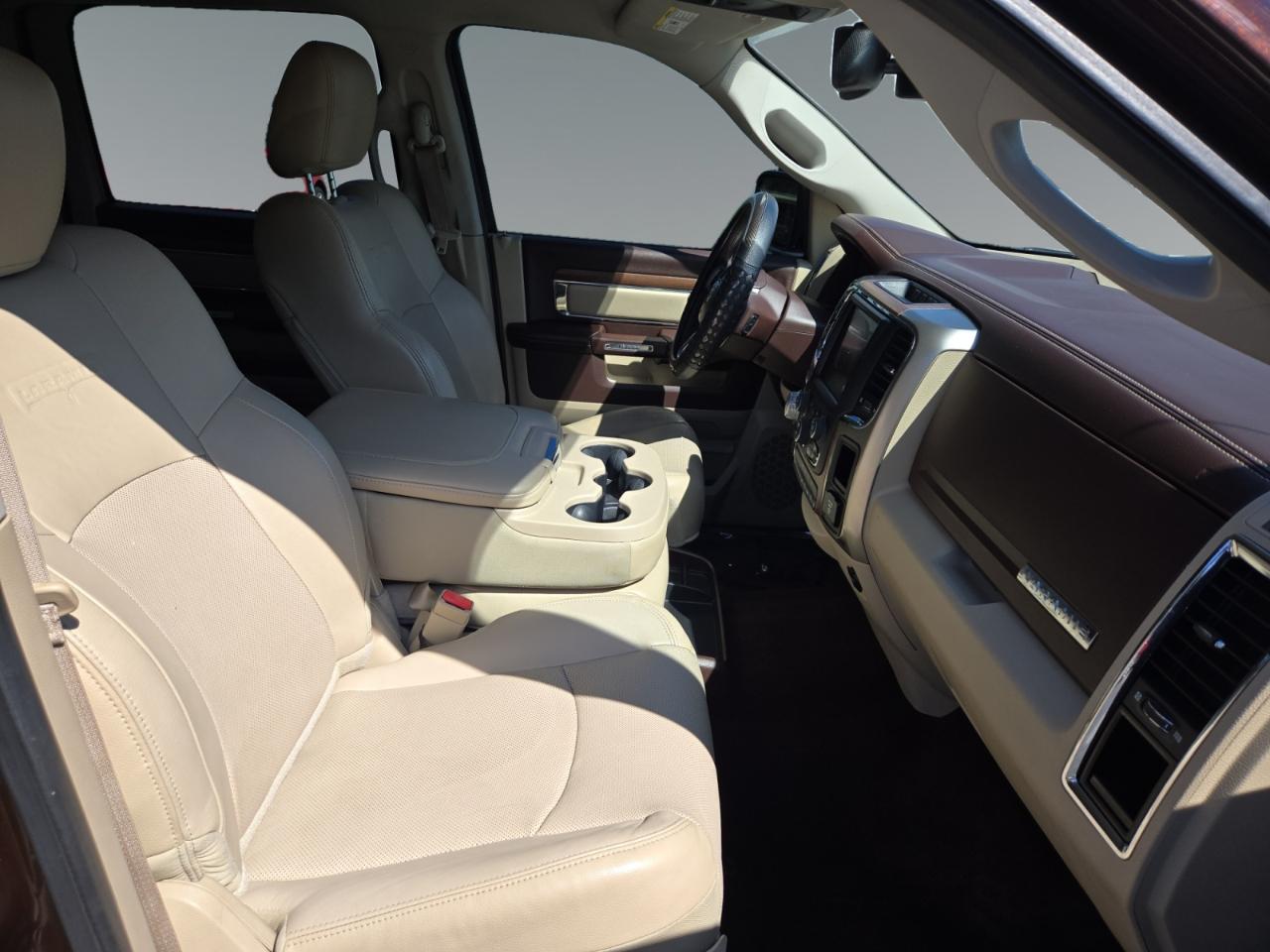 RAM 1500 Laramie Crew Cab SWB 4WD 2013