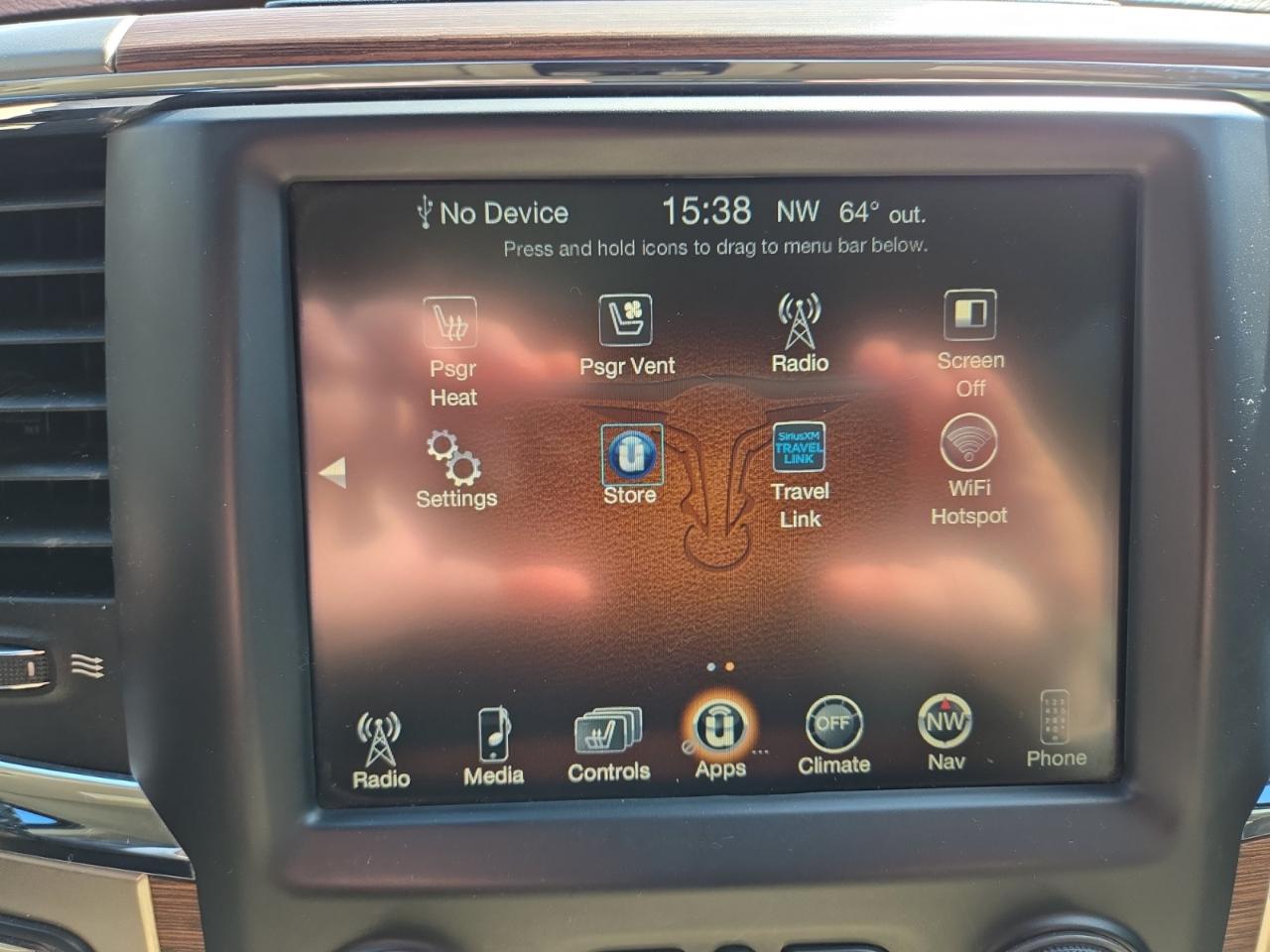 RAM 1500 Laramie Crew Cab SWB 4WD 2013