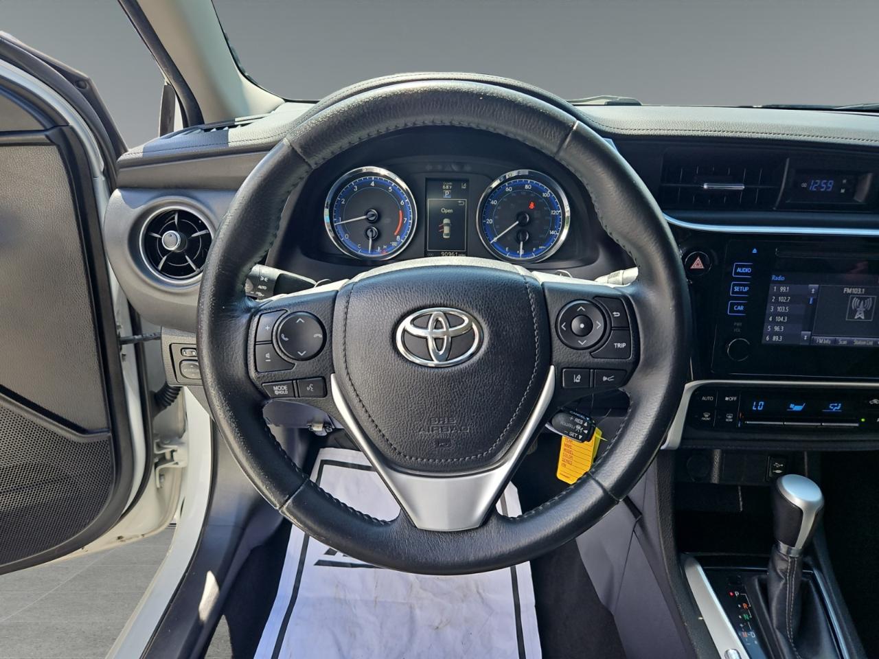 Toyota Corolla SE CVT 2017