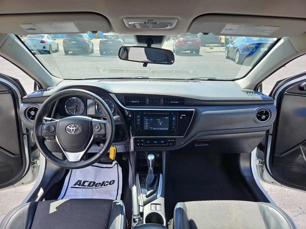 Toyota Corolla SE CVT 2017