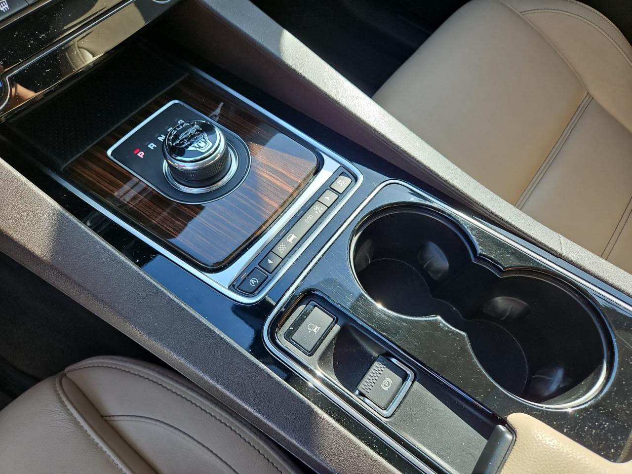 Jaguar F-Pace 35t Prestige 2017