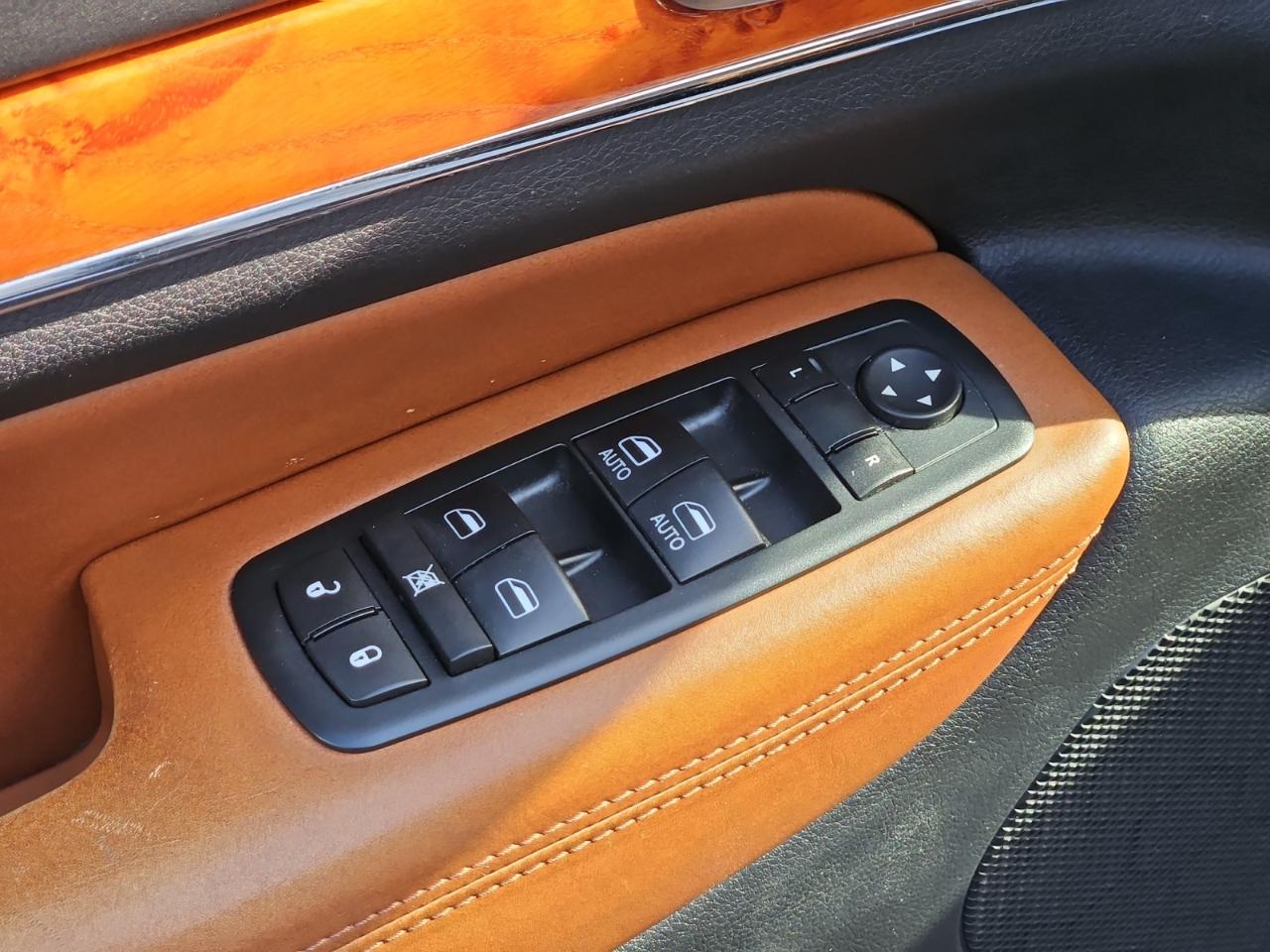 Jeep Grand Cherokee Overland 4WD 2013
