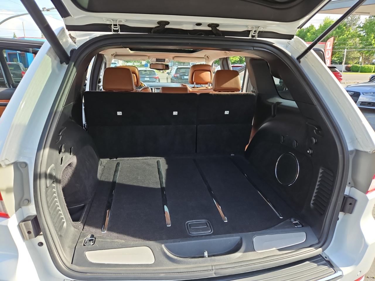 Jeep Grand Cherokee Overland 4WD 2013