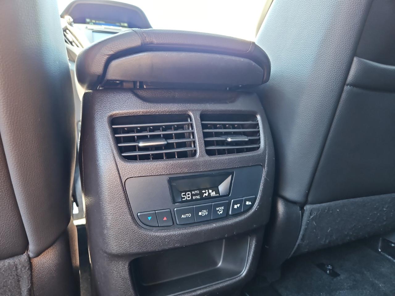 Acura MDX SH-AWD 9-Spd AT w/Tech Package 2016