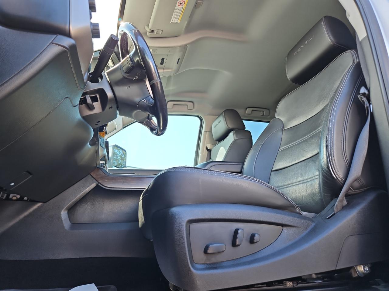 GMC Sierra 2500HD Denali Crew Cab 4WD 2018
