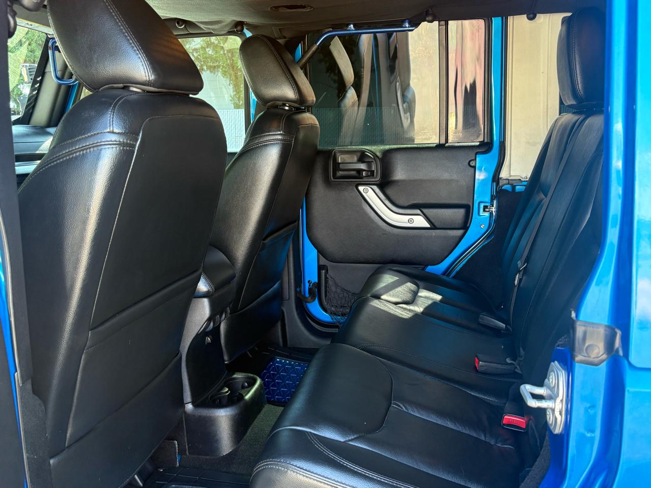 Jeep Wrangler Unlimited Sahara 4WD 2015