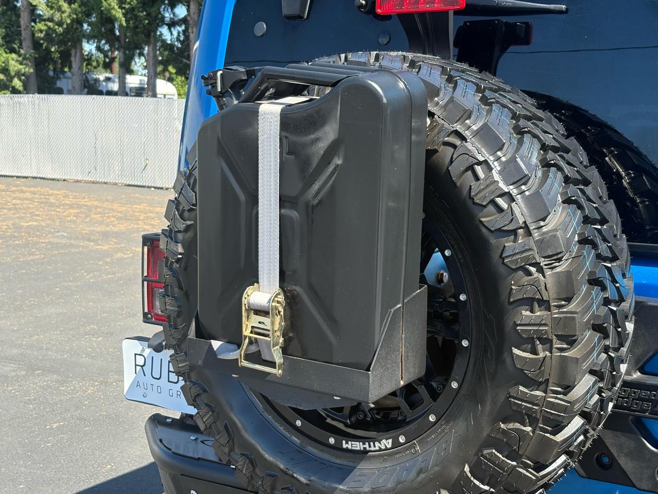 Jeep Wrangler Unlimited Sahara 4WD 2015