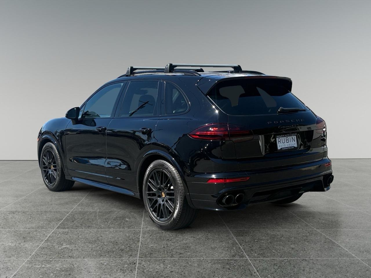 Porsche Cayenne GTS 2016