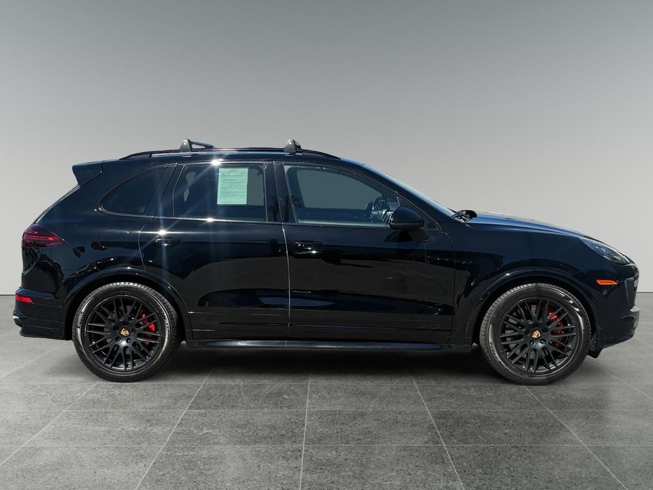 Porsche Cayenne GTS 2016