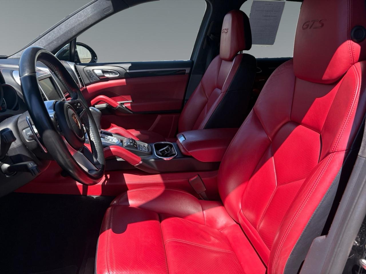 Porsche Cayenne GTS 2016