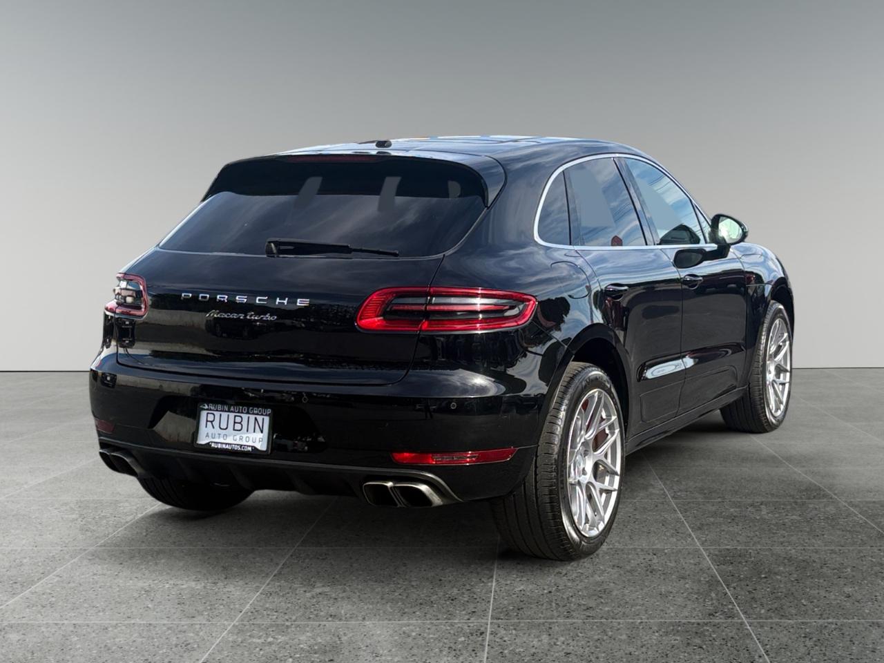 Porsche Macan Turbo 2015