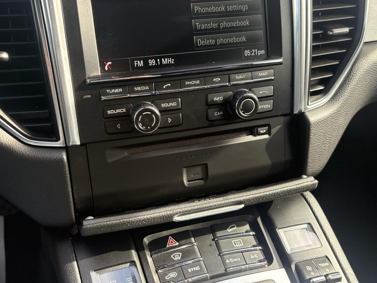 Porsche Macan Turbo 2015