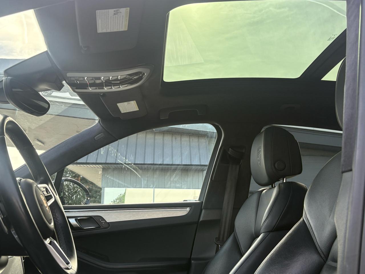Porsche Macan Turbo 2015