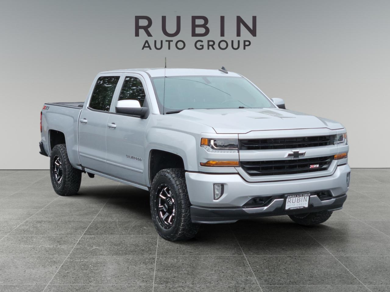 Chevrolet Silverado 1500 LT Z71 Crew Cab 4WD LWB 2018