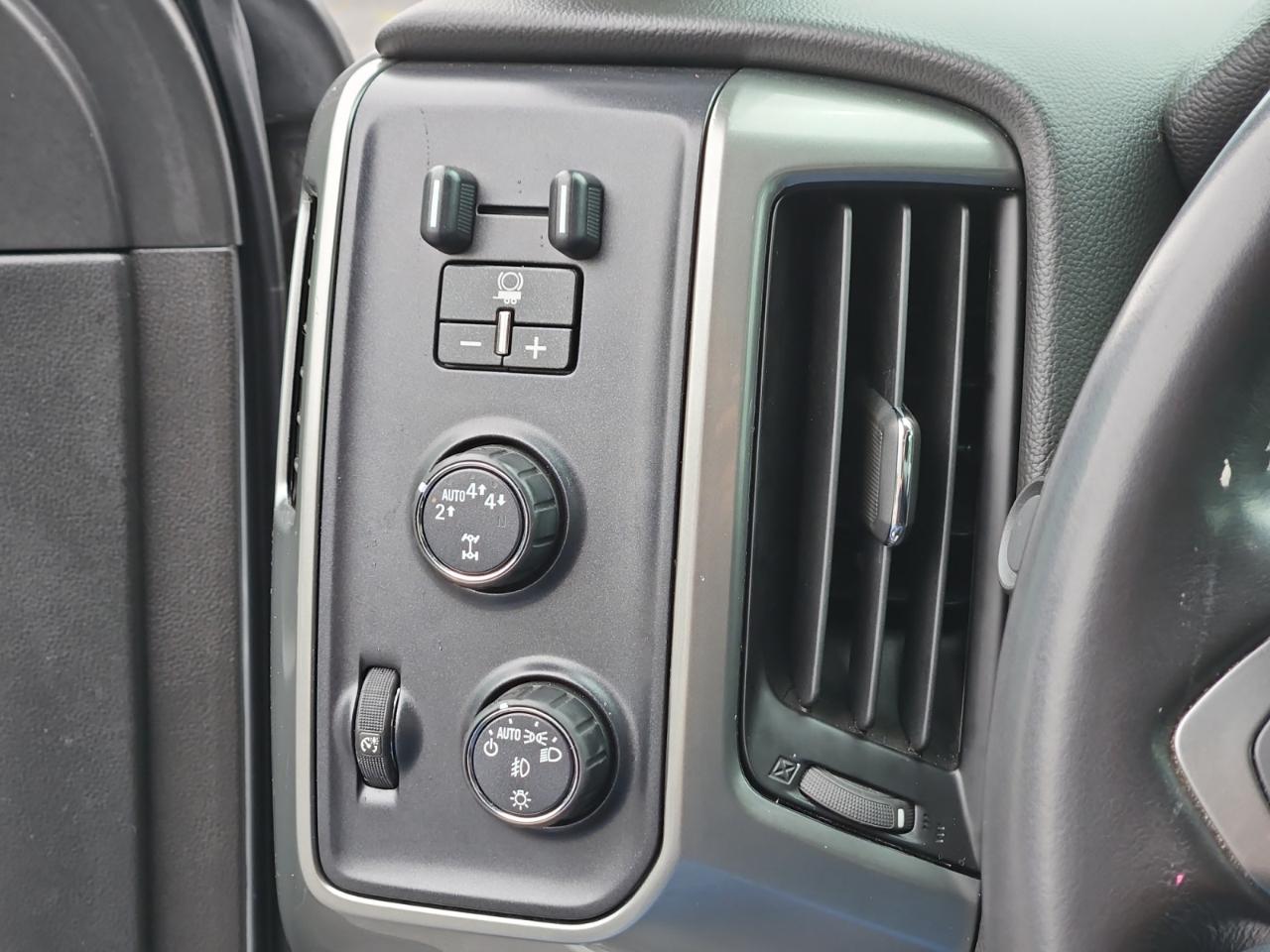 Chevrolet Silverado 1500 LT Z71 Crew Cab 4WD LWB 2018