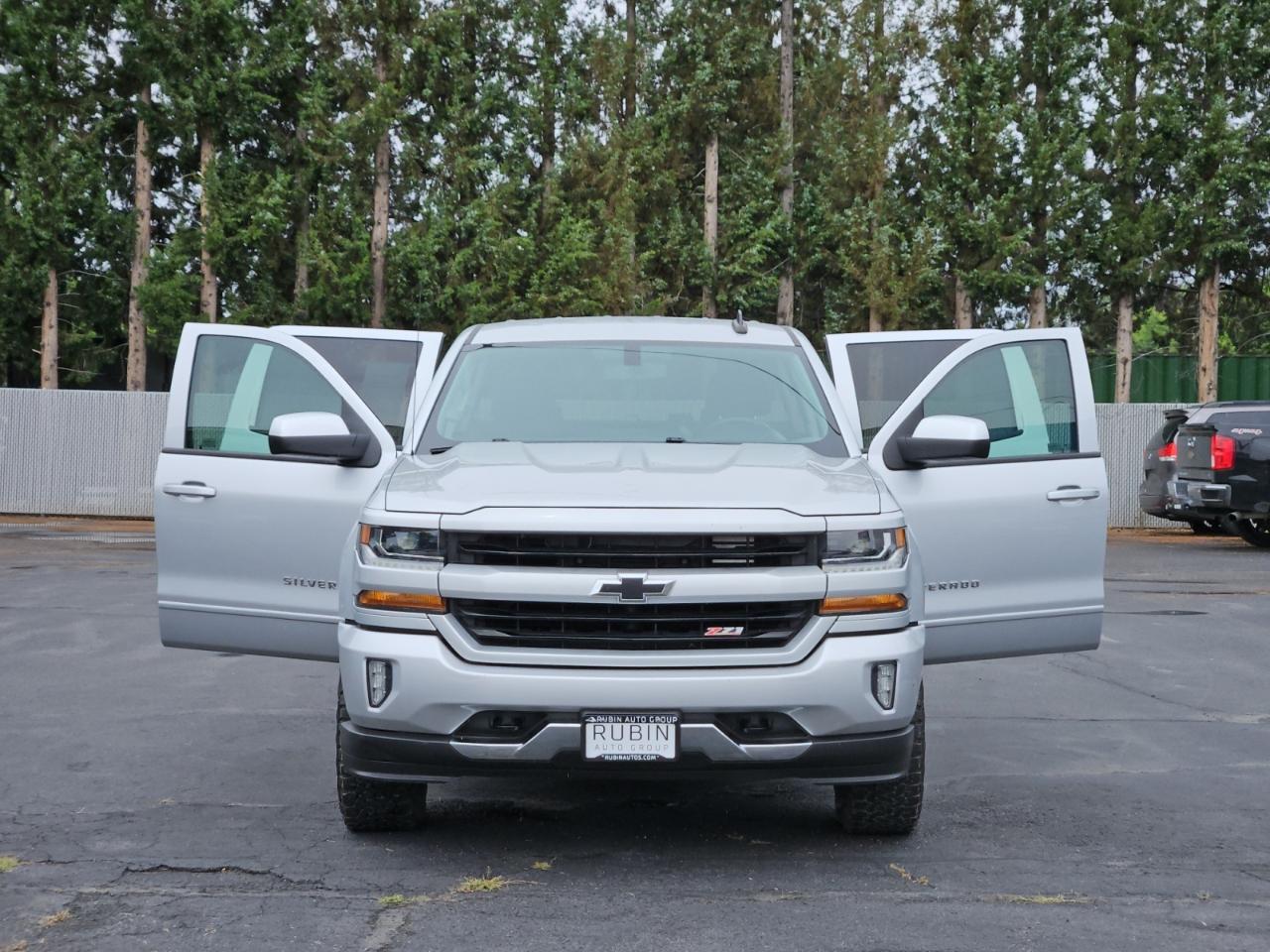Chevrolet Silverado 1500 LT Z71 Crew Cab 4WD LWB 2018
